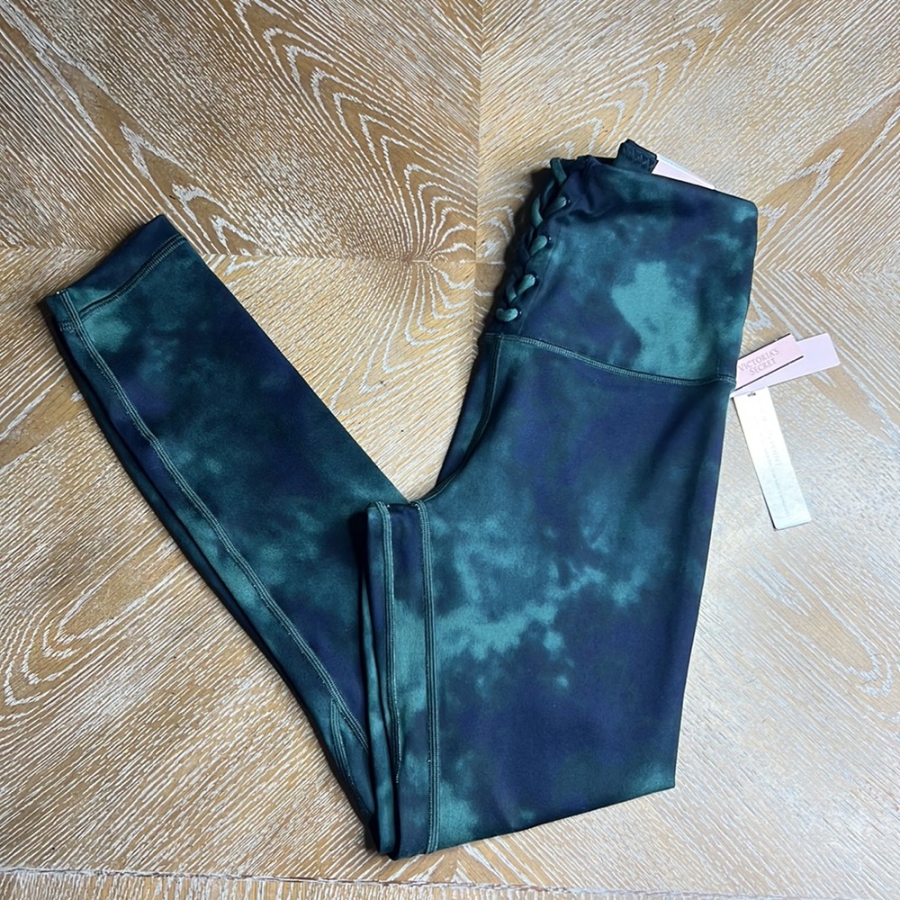 VICTORIA’S SECRET Flow On Point High Rise Lace Up Leggings 2 - Picture 12 of 13